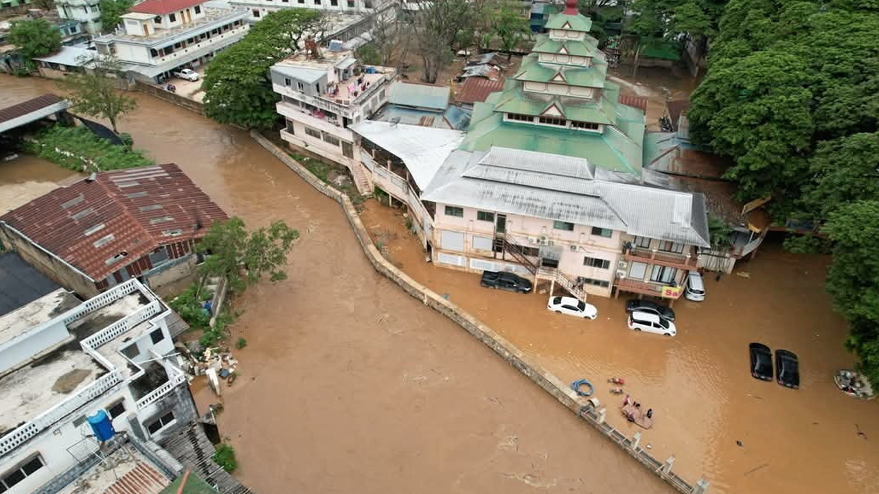 อุตุฯเตือนฝนตกหนัก นนทบุรี-กทม.กระอัก ‘เหนือ-ใต้-อีสาน’ อ่วม