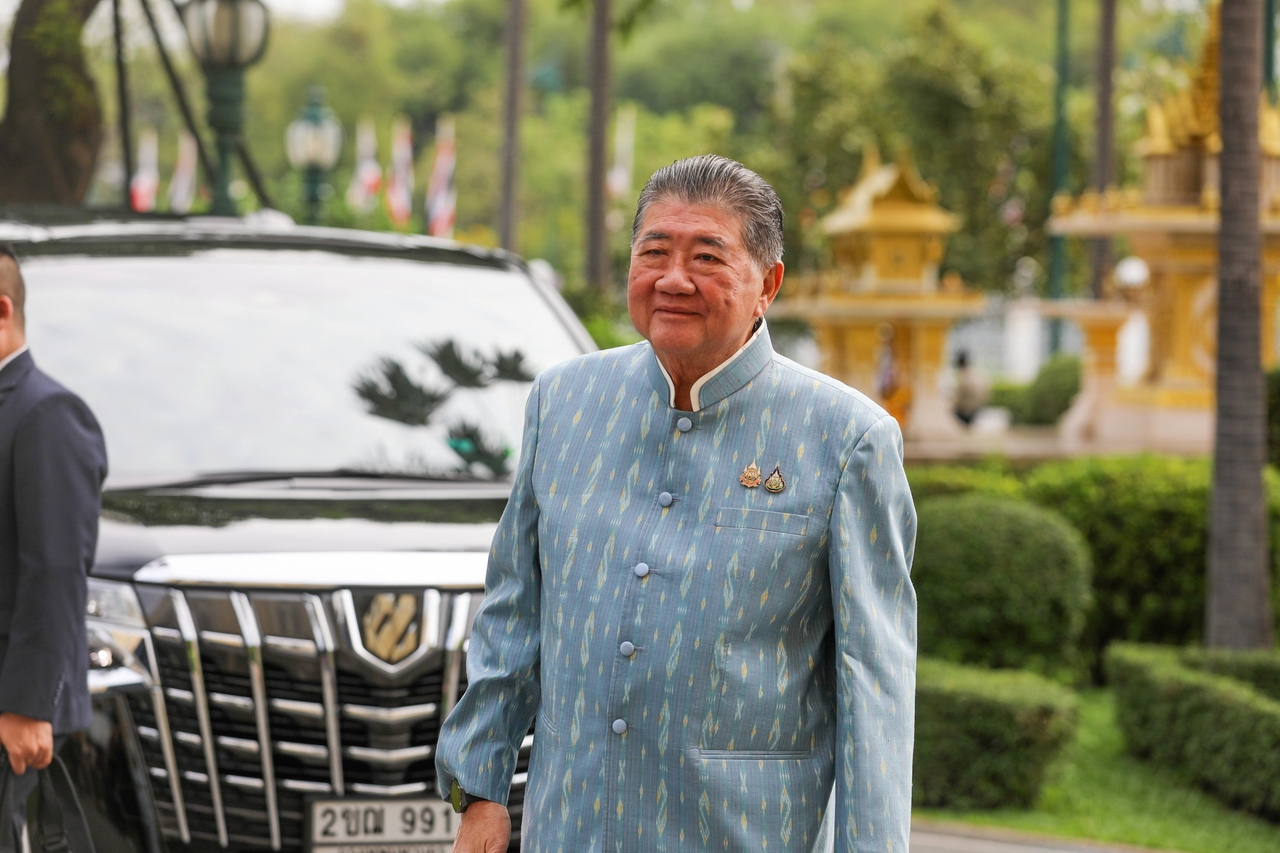 “ภูมิธรรม” ขอเลิกดราม่าโจมตี “นายกฯอิ๊งค์” ใช้เงินหลวงให้กำลังใจ “อาปู”