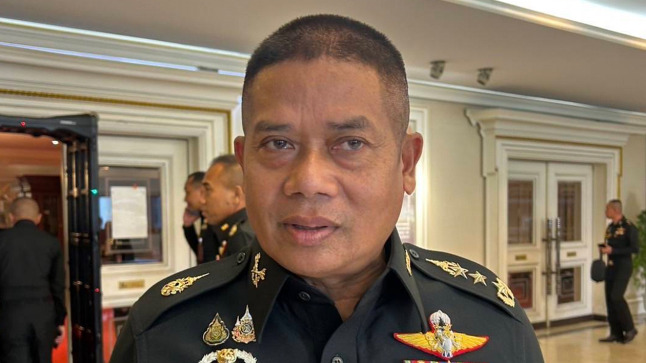 พล.ท.ไพศาล ไม่เชื่อถูกปรับพ้นแม่ทัพภาคที่ 4 ยันไร้สัญญาณจาก “ภูมิธรรม”