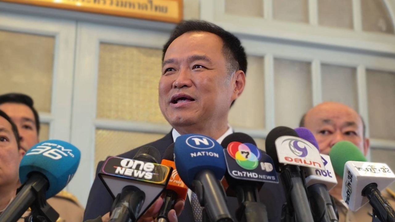 “อนุทิน” ปัดข่าว “หนูไม่ยอม” แลกเก้าอี้ มท.1 ยันไร้สัญญาณปรับครม. 