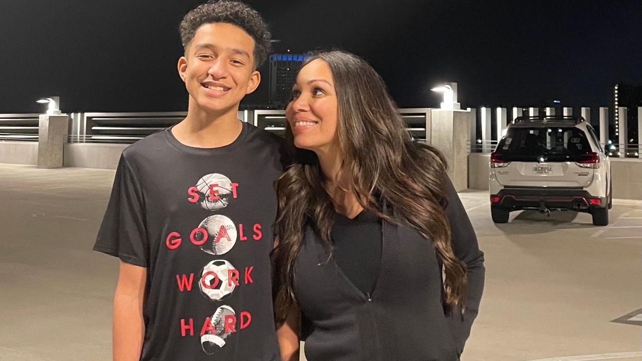 ศาลสหรัฐฯ ไฟเขียวฟ้องร้อง กูเกิล-บริษัท AI สร้างแชตบอต กระตุ้นวัยรุ่นชายปลิดชีพตนเอง