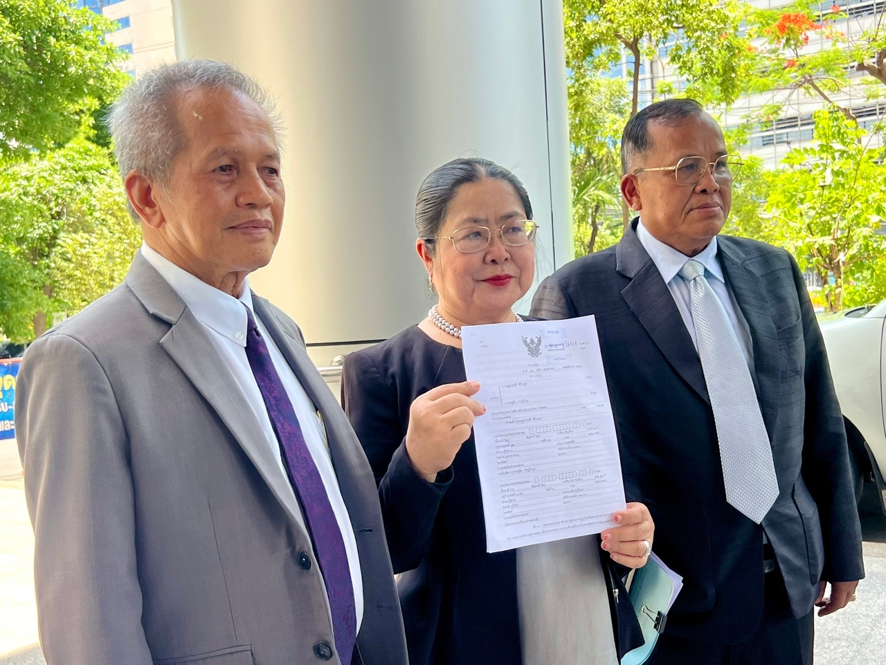 “กุสุมาลวตี” ฟ้องหมิ่นประมาทฯ ”อนุทิน“ จ่อเรียก 30 ล้าน-ร้องจริยธรรม พ้อโดนขู่ถึงชีวิต