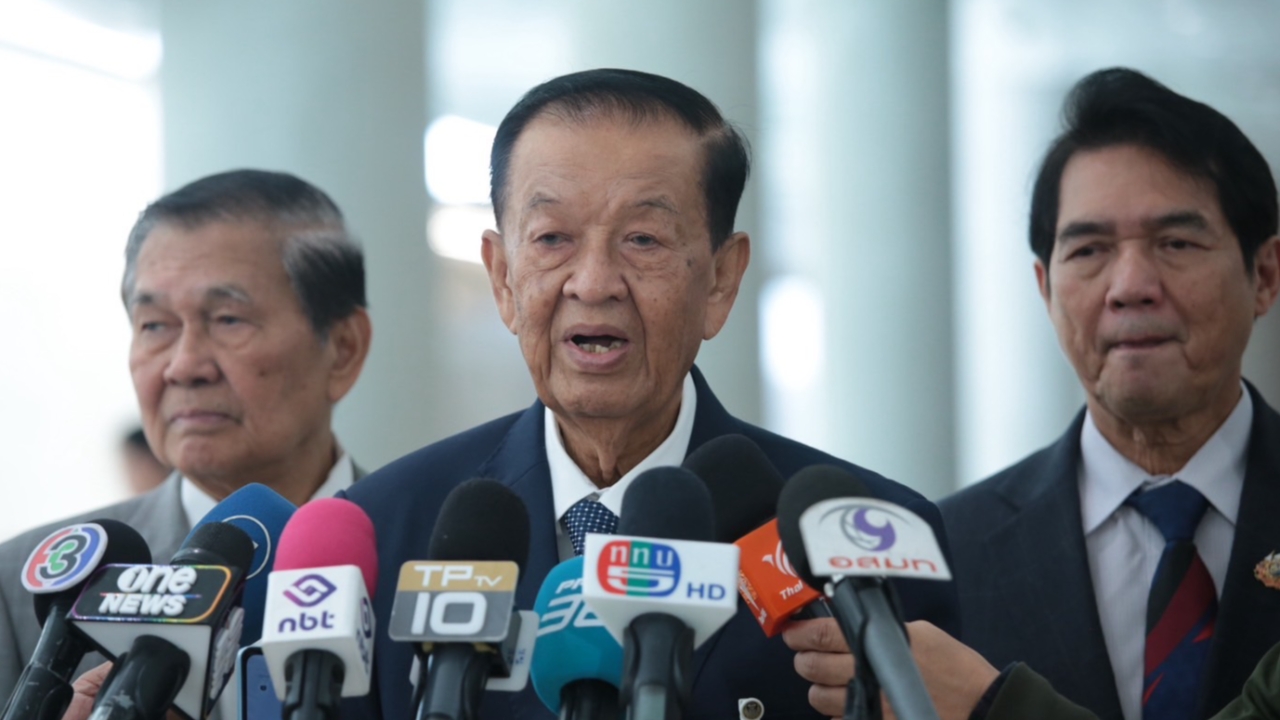 “วันนอร์” รอฝ่ายกฎหมายดูเรื่องอำนาจ ส่งศาลรัฐธรรมนูญ สั่ง สว. หยุดปฏิบัติหน้าที่