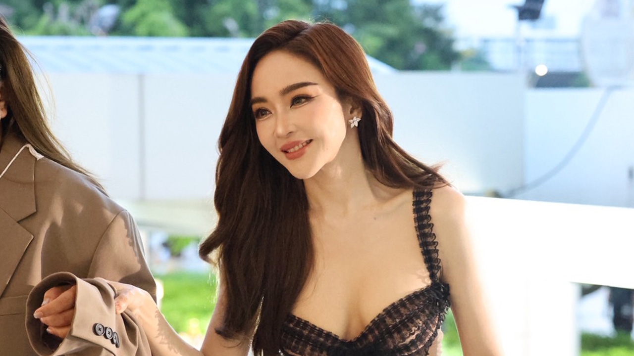 จึ้งมากแม่ เป้ย ปานวาด พูดประโยคสุดพีกตอนขึ้นรับรางวัล ทำคนกรี๊ดกันทั้งงาน