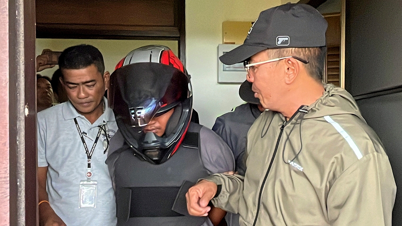 ล็อกไอ้แบงค์ บีบคอฆ่าพยาบาลเกาะสมุย ปีนทางระเบียง หวังไปลักทรัพย์ ดันขัดขืนเลยฆ่า