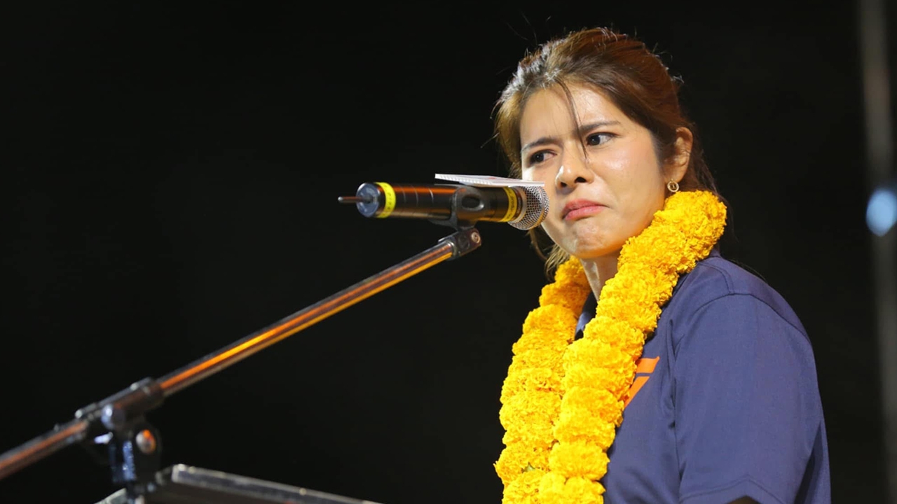 สส.พรรคประชาชน โพสต์ถาม กสทช. ทำอะไรบ้าง หลังเหตุทรูล่ม โวยไม่กล้าจัดการนายทุน