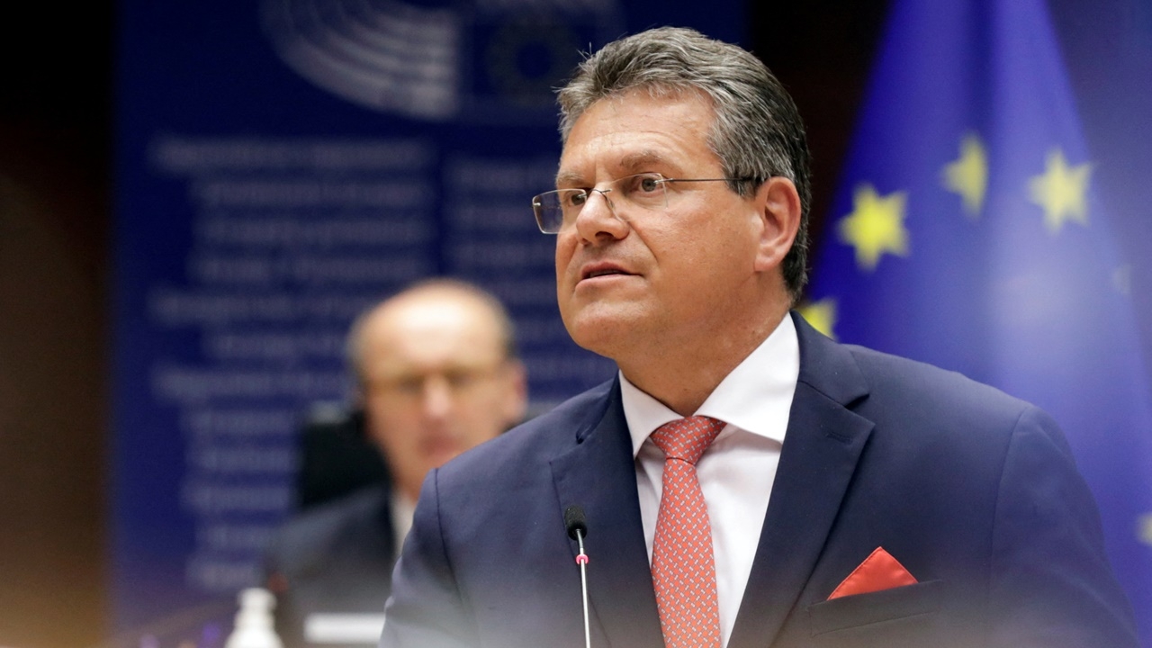 EU ขอสหรัฐฯ “เคารพกันบ้าง” หลังทรัมป์ขู่ตั้งกำแพงภาษี 50 %