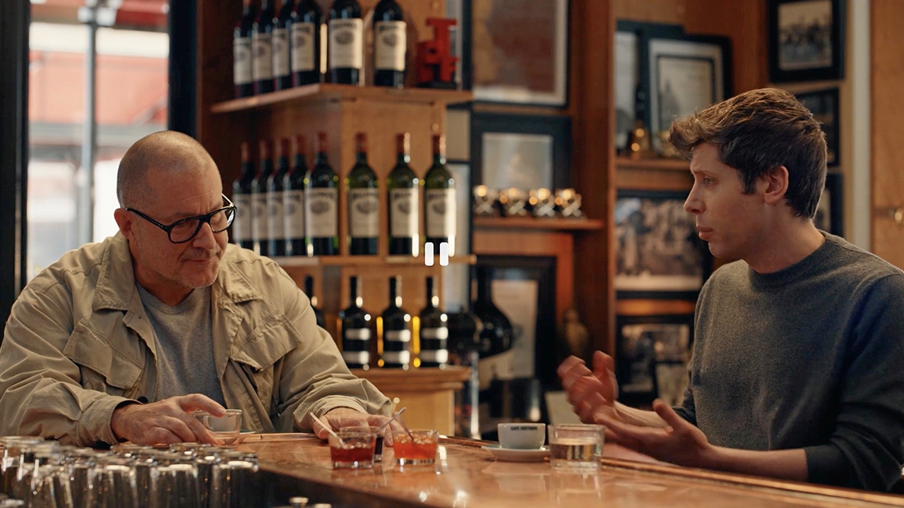 จาก "ไอฟ์" ดีไซเนอร์ระดับตำนาน ถึง AI เปิดฉากนิยามใหม่ของคอมพิวเตอร์ไร้หน้าจอ