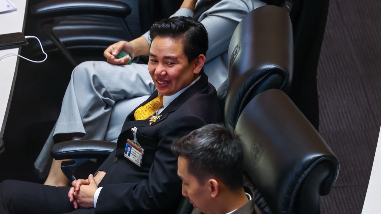 ประเดิมผลงานงูเห่า “สส.กฤษฎิ์” โหวตสวน ปชน. รับร่างงบประมาณ 2569