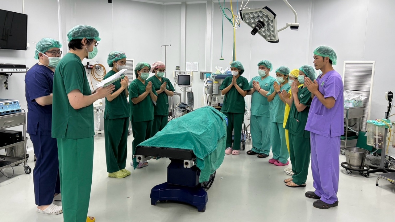 สาว 17 เสียชีวิตในวันเกิด แม่ทำบุญใหญ่เพื่อลูก ส่งต่ออวัยวะให้ผู้ป่วย