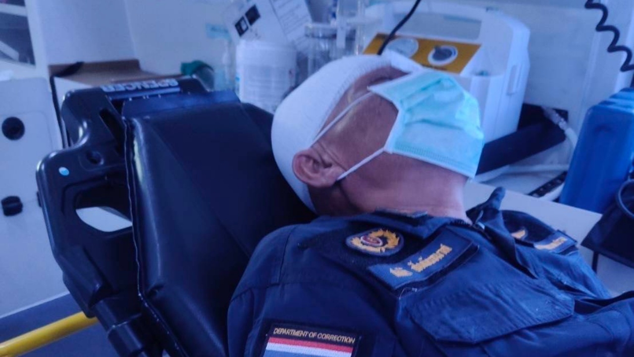 ผู้ต้องขังเรือนจำคลองเปรม คลั่งทำร้าย 2 ผู้คุมบาดเจ็บ