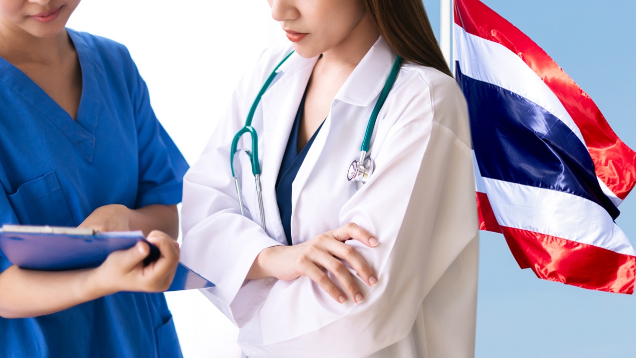 ดราม่า อ้างคำสั่ง รพ. ให้บุคลากร ยืนหน้าเสาธง ทุก 8 โมงเช้าวันจันทร์