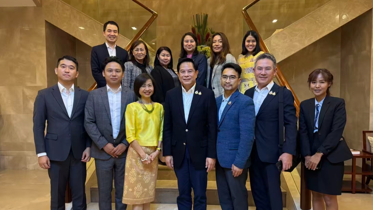 “พีระพันธุ์” ไร้เงาร่วมประชุมงบประมาณ 2569 วันแรก ภาพโผล่อยู่เซี่ยงไฮ้ 