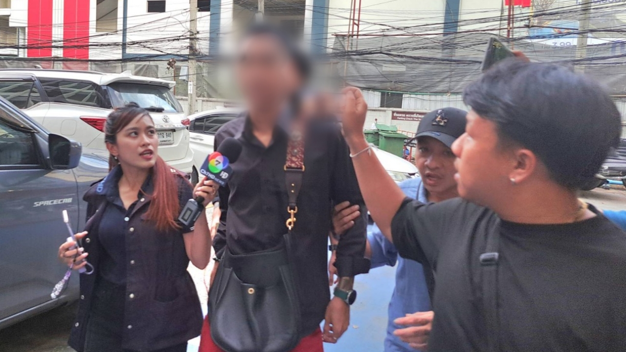 ลูกชายอดีตตำรวจใหญ่ มอบตัวคดีทำร้ายแฟนสาว นางเอก MV ปฏิเสธทุกข้อหา ส่งฝากขัง