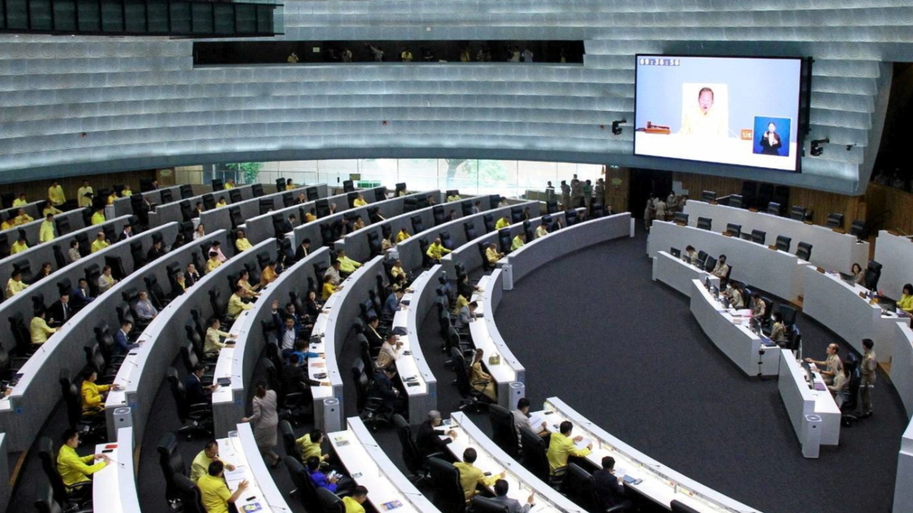 สว. ลอต 3 ขอเลื่อนเข้าพบ กกต. เป็น 5 มิ.ย. เหตุติดประชุมวาระสำคัญ