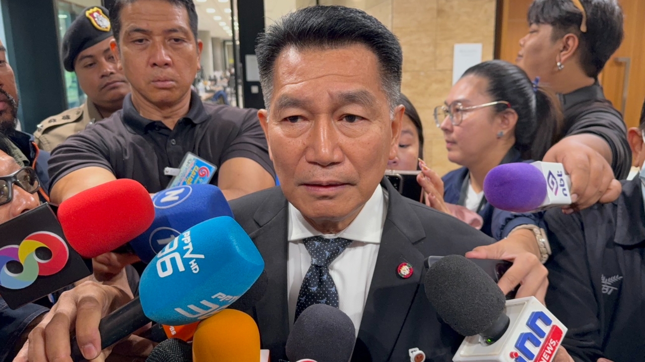 “พิเชษฐ์” ยินดีให้ตรวจสอบ หลัง ปชน. จ่อร้องศาลรัฐธรรมนูญ ปมโยกงบลงจังหวัดตัวเอง