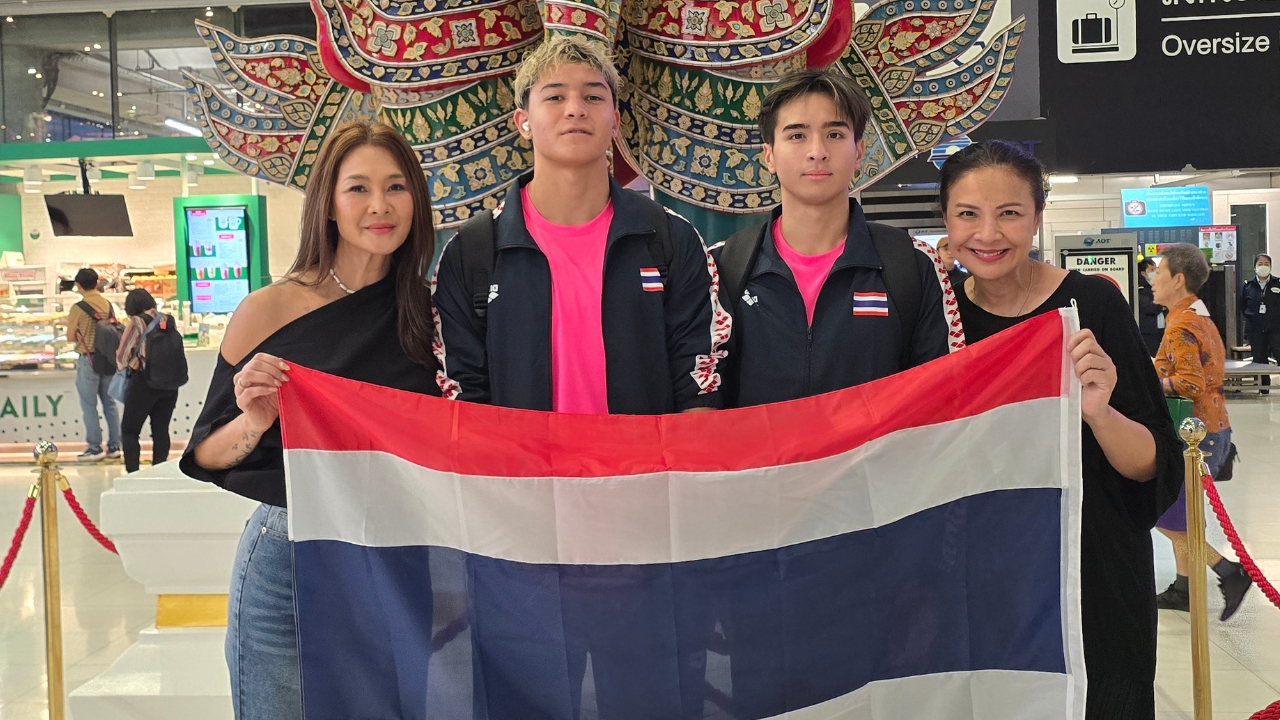 เปิดภาพ สกาย-ออก้า ลูกชายของ ลูกเกด เมทินี และ เอ๋ เทเรซ่า ไปแข่งว่ายน้ำทีมชาติ