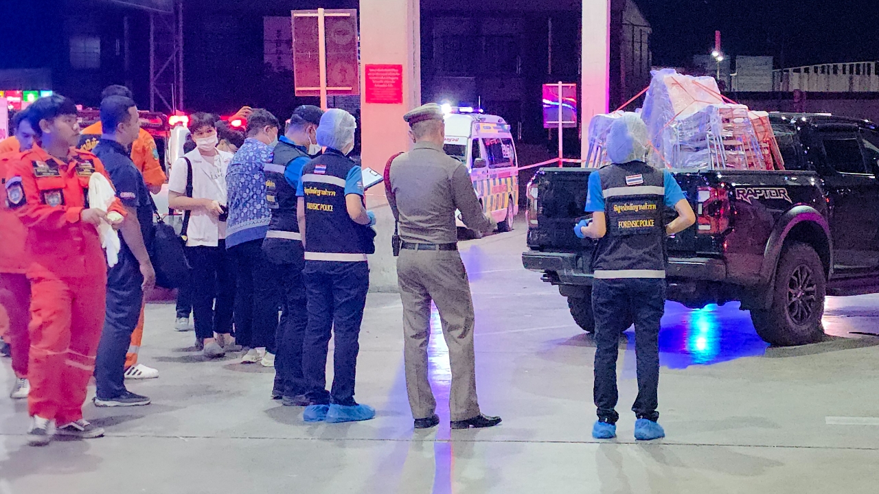 สังหารโหด "เสี่ยคนดังสังขละบุรี" รัวยิง 15 นัดดับคาลานจอดรถต่อหน้าเมีย