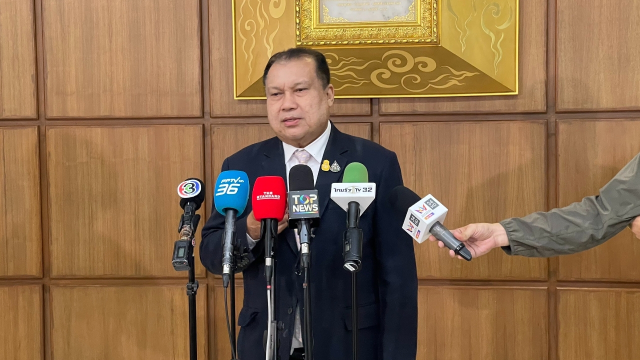 “สนธิญา” เดินหน้ายื่นยุบพรรครวมไทยสร้างชาติ พร้อมฟันนายกฯ ตั้ง “พีระพันธุ์”