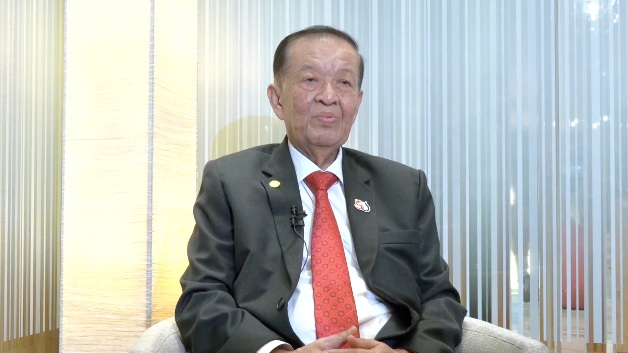 “วันนอร์” ย้ำสภาฯ ไม่ยุ่งรัฐบาลปรับ ครม. คาด พ.ร.บ.งบฯ 69 ผ่านวาระ 2-3 ได้