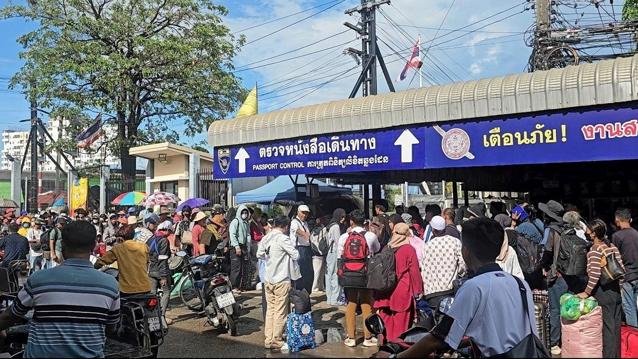 เปิดด่าน 4 ชั่วโมง ระบายคนกลับประเทศ แฉเขมรตัดไฟแค่ 3 จุด อีก 6 ยังใช้ไฟจากไทย