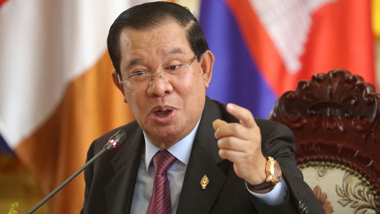 "ฮุนเซน" เผย ทดสอบปลดล็อกเฟซบุ๊กให้คนไทยเข้าดูและคอมเมนต์ได้ก็เพื่อตรวจสอบการแทรกแซงจากต่างชาติ