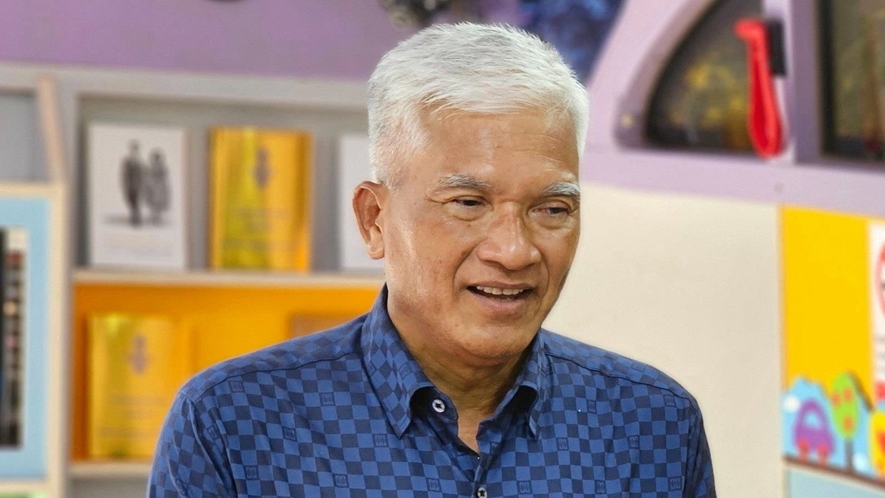 “สุเทพ” ชี้งานไม่สะดุด-ส.บ.ป.ท.จี้ลดภาระครู
