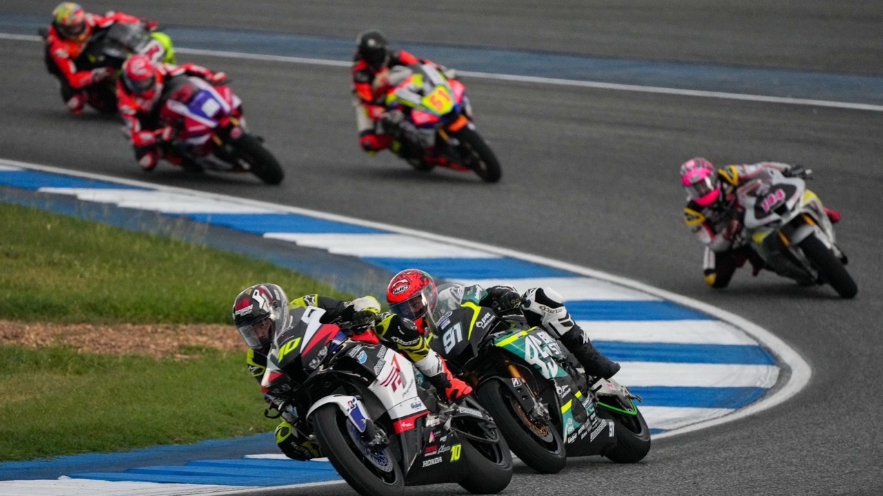 “อนุชา“ ควง “กฤษฎา” ประเดิมคว้าชัย BRIC Superbike 2025 สนามแรก