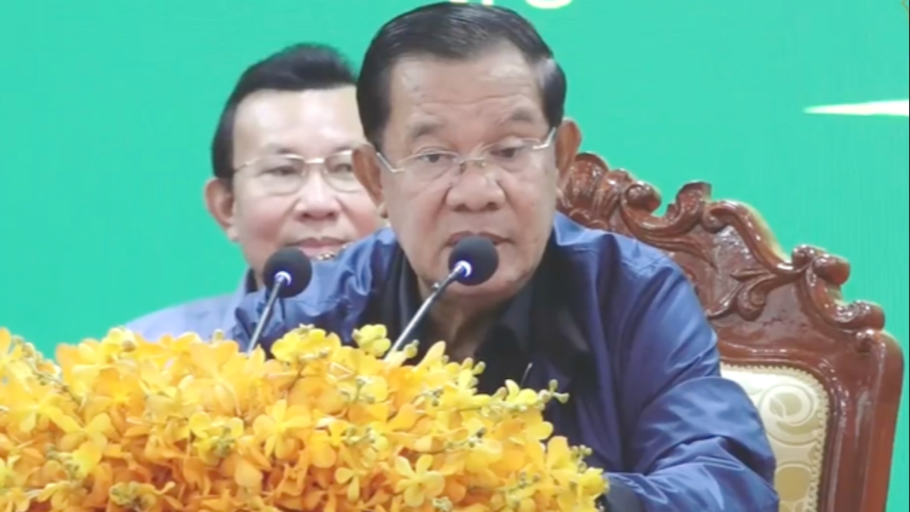 ฮุนเซนลั่น เตรียมให้กระทรวงยุติธรรมแก้ไขกม.เพิกถอนสัญชาติกัมพูชาสำหรับคนที่มีพฤติกรรมบ่อนทำลายชาติ