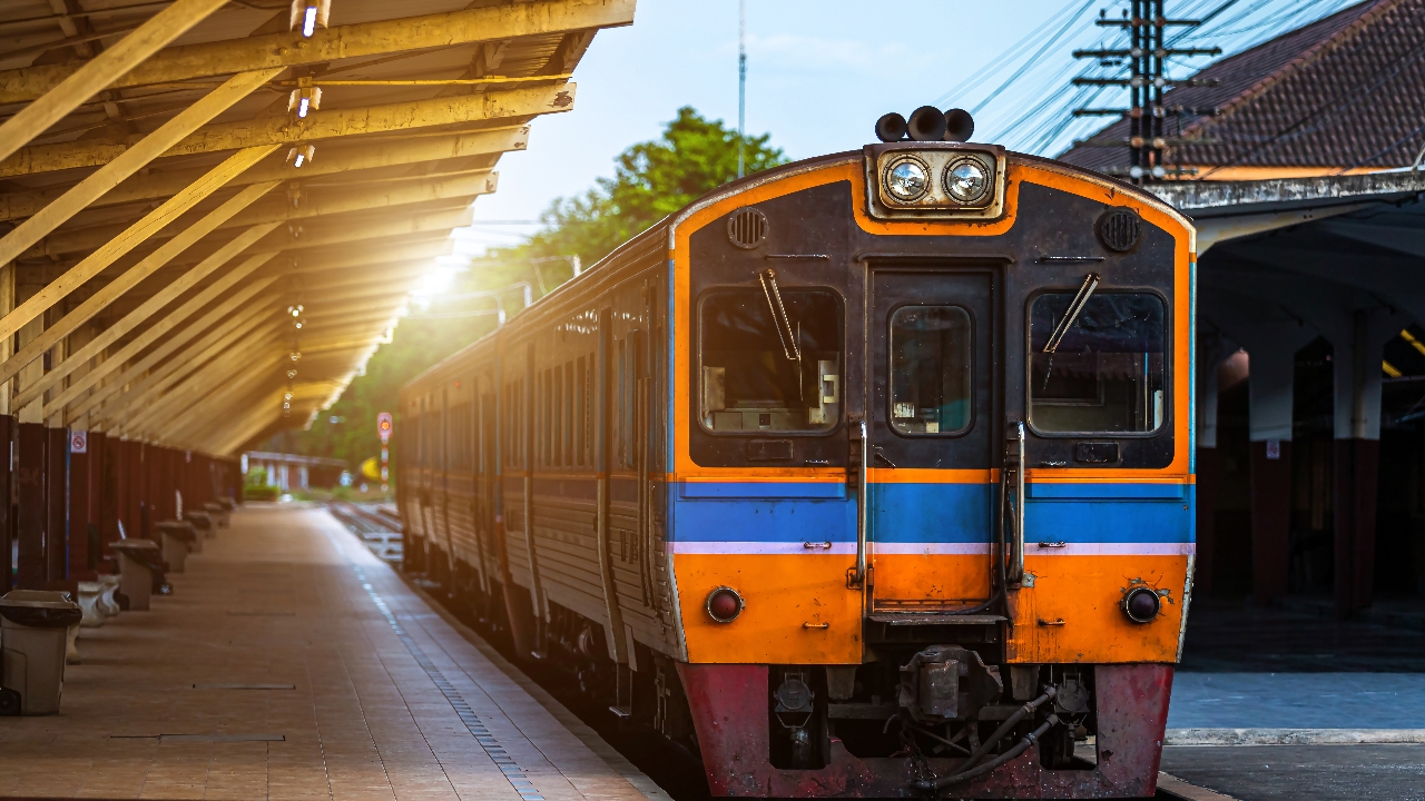 มีผลพรุ่งนี้ สั่งห้ามขายหรือดื่มเครื่องดื่มแอลกอฮอล์ในบริเวณสถานีรถไฟ