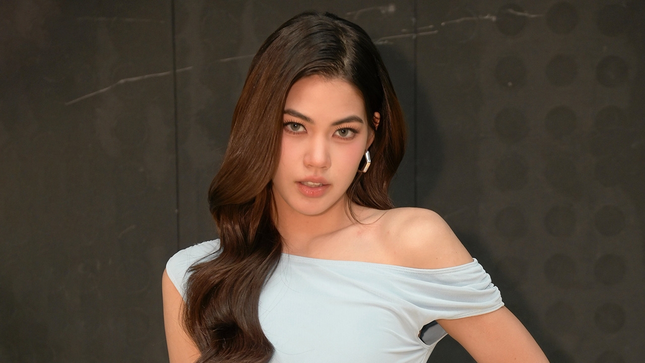 "ชาร์เลท" อวดลุคเฟียส สวยจึ้ง เสิร์ฟบทบาทใหม่ "เด็กเจนแซ่บ" ทุกคนอยากมีแสง