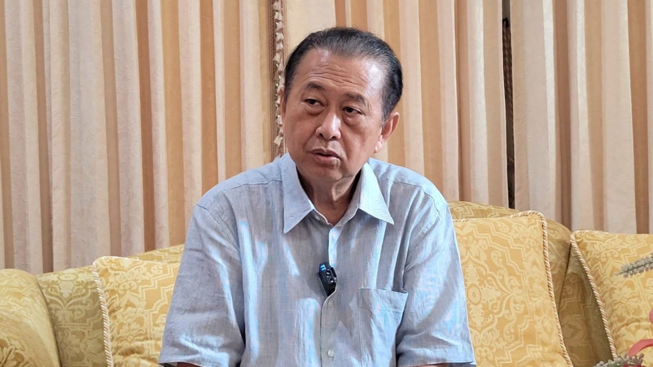 “เสรี” ประเมินพลังม็อบกดดันรัฐบาล “นายกฯ” ท่าจะไปไม่รอด แม้ปรับ ครม.