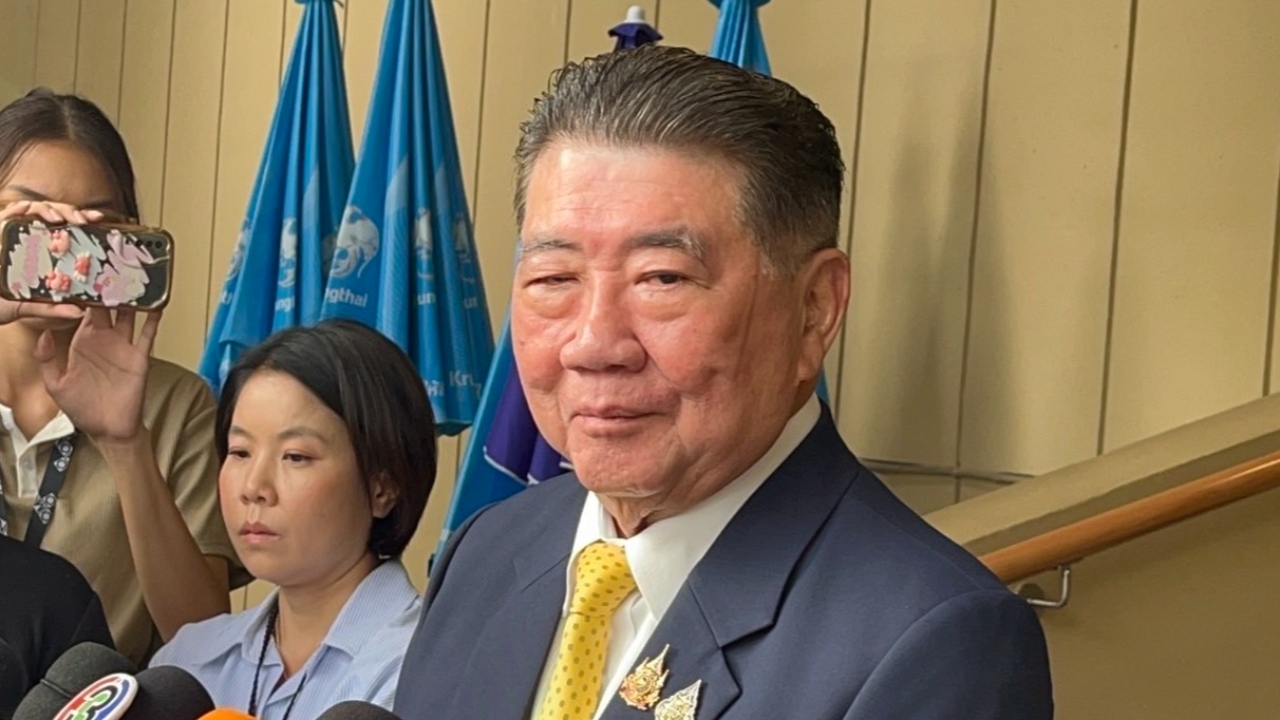 “ภูมิธรรม” ชี้ เหตุบึมสนามบินภูเก็ต พยายามหวังผลทางการเมืองให้ประเทศอ่อนแอ