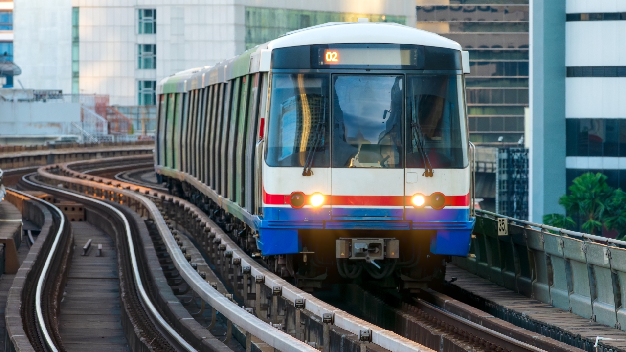 ลงทะเบียนรถไฟฟ้า 20 บาทตลอดสาย เริ่มเมื่อไหร่ สายไหนบ้าง เช็กได้ที่นี่