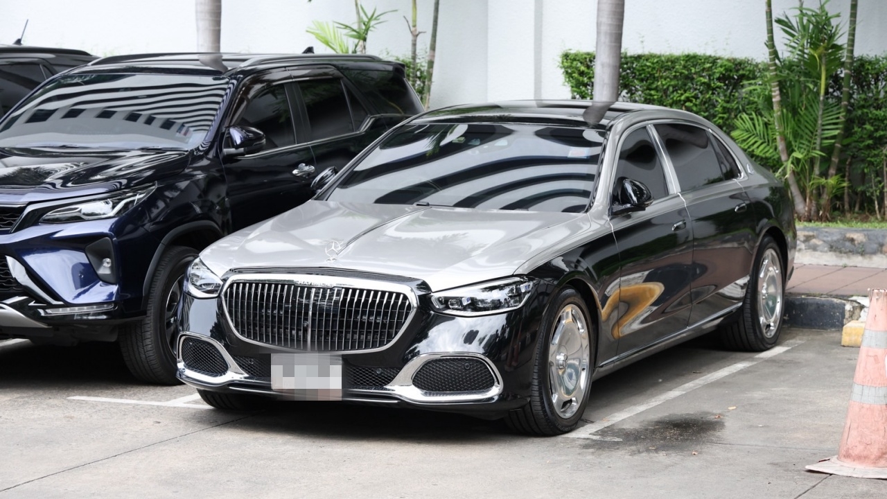 "ทักษิณ" มาศาล สืบพยานนัดแรก ถูกกล่าวหาคดี 112