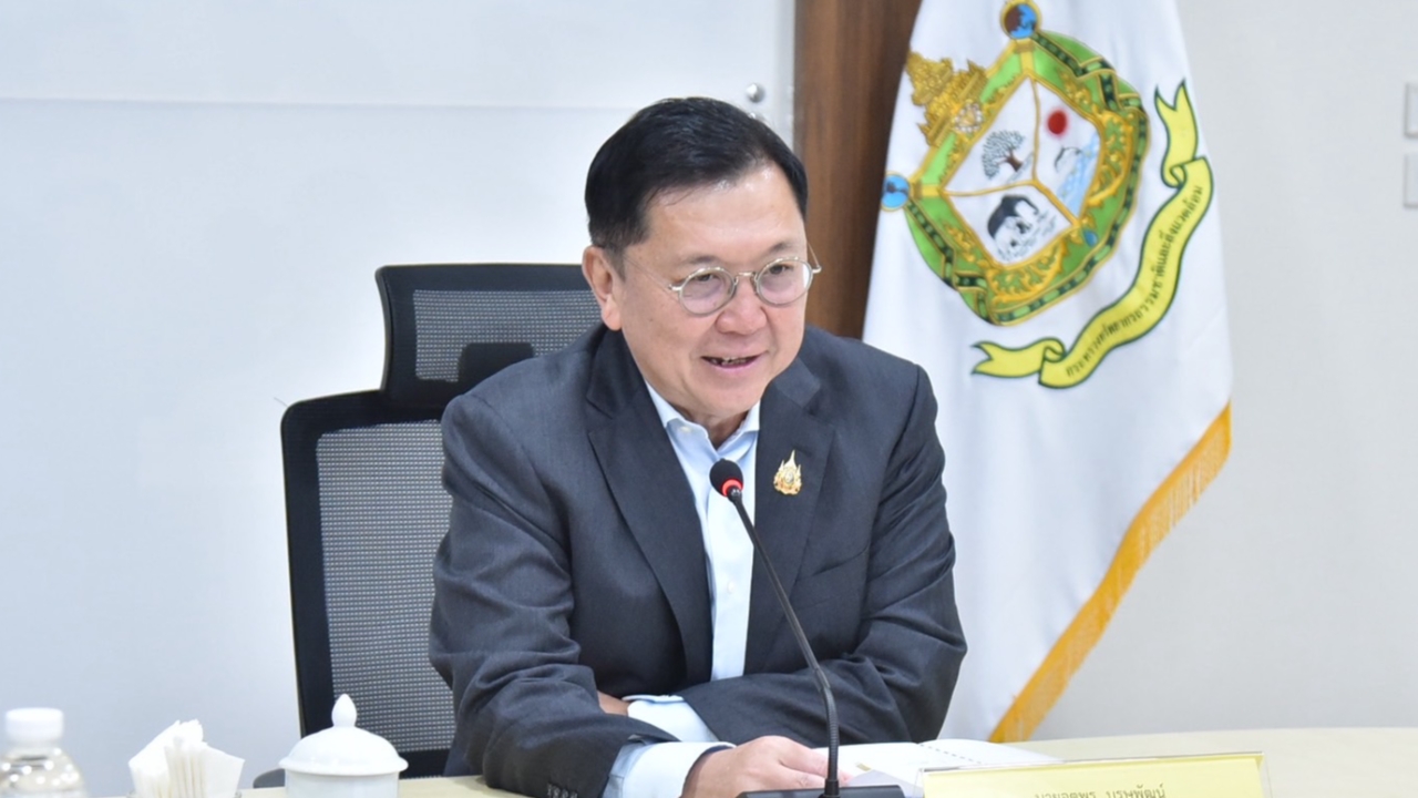 ประวัติ “จตุพร บุรุษพัฒน์” ปลัดกระทรวงทรัพยากรฯ ผงาดนั่งเป็น รมว.พาณิชย์ ครม.อิ๊งค์ 2