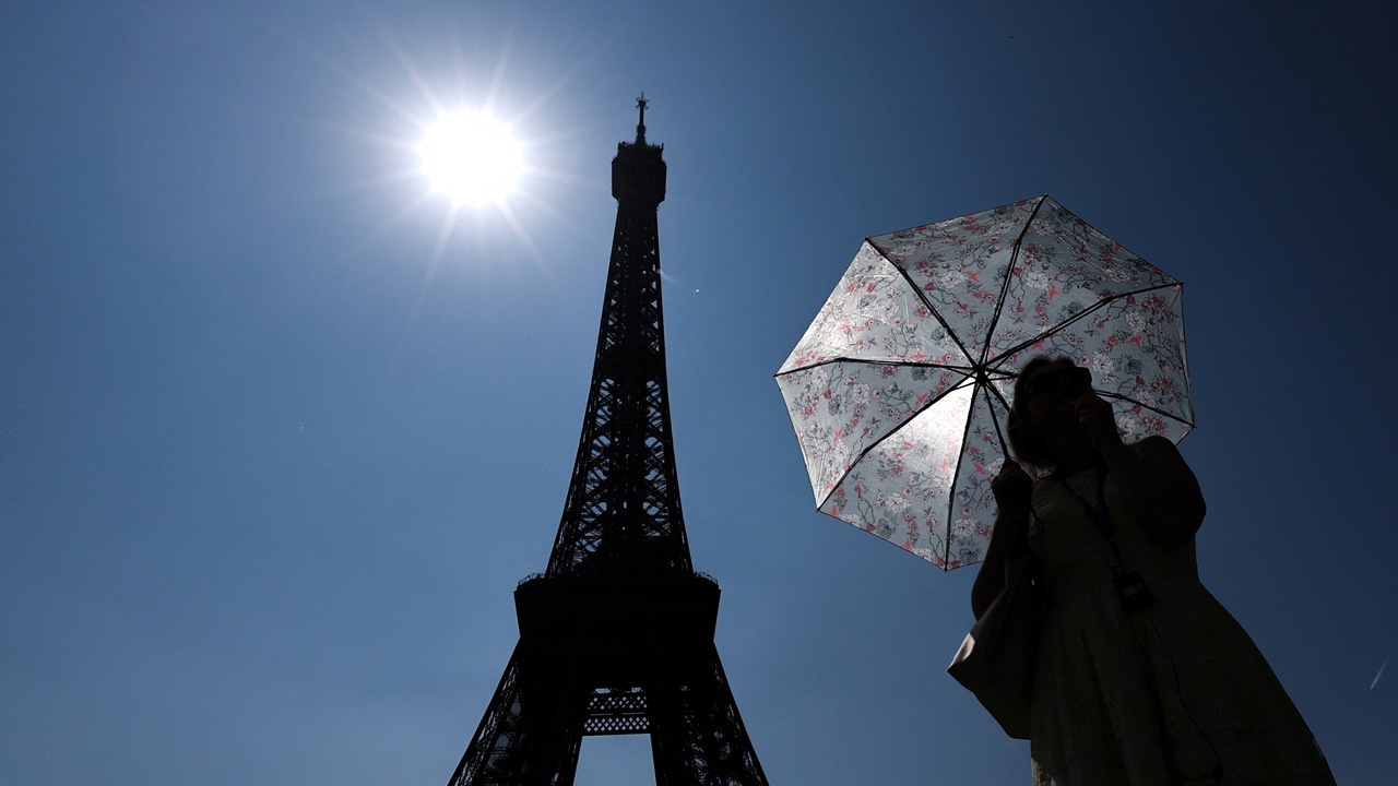 ฝรั่งเศสเตือนภัยอากาศร้อนเกือบทั่วประเทศ หลังคลื่นความร้อนถล่มยุโรป