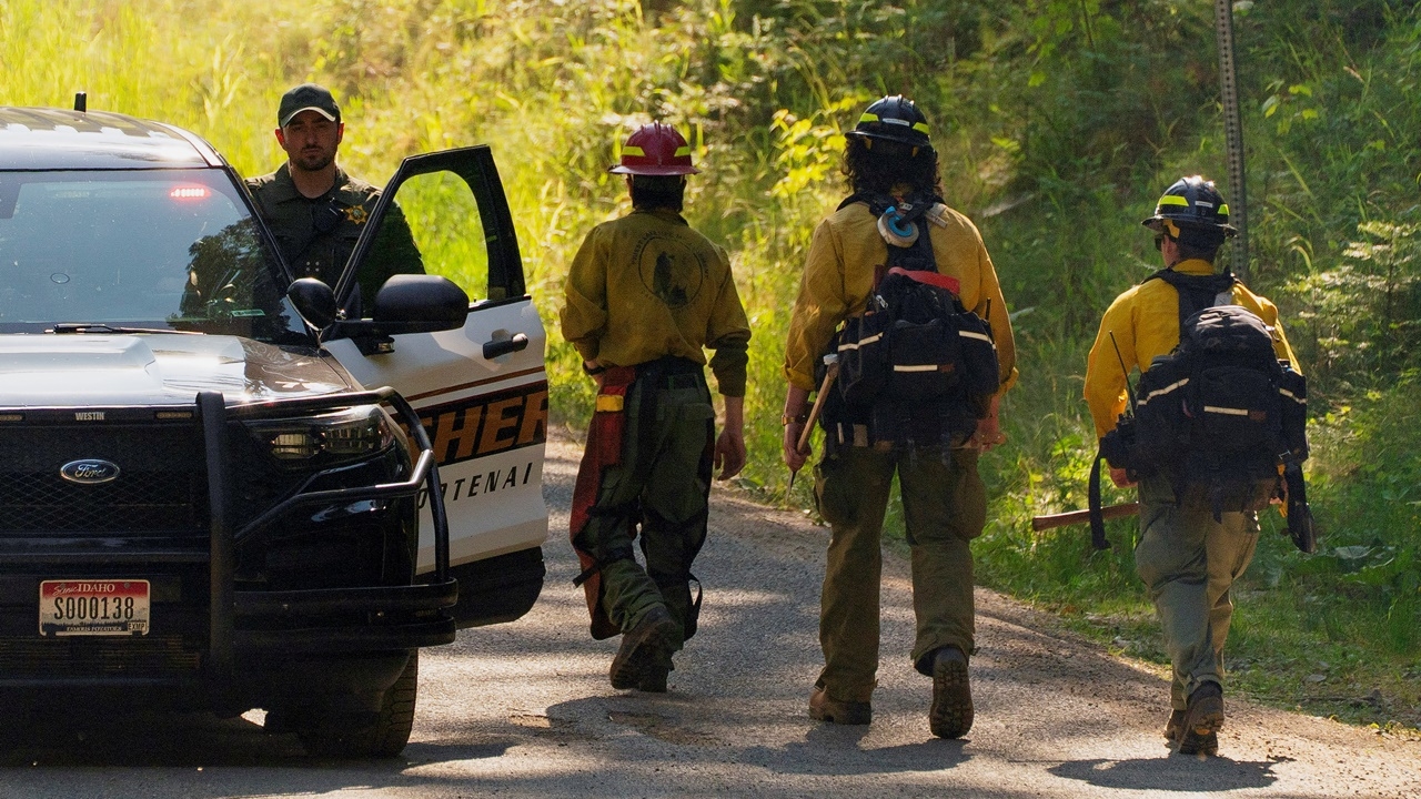 ตร.ไอดาโฮเผยชื่อคนร้าย จุดไฟป่าล่อนักดับเพลิงมายิงดับ 2 ศพ เจ็บอีก 1 ราย