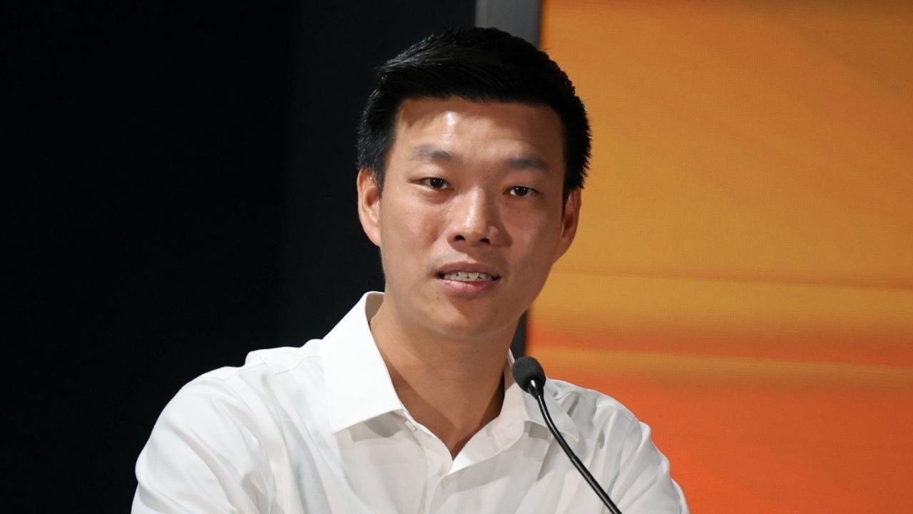 แนะยุบสภาคืนเสียงให้ประชาชน “ณัฐพงษ์” จี้รัฐใช้มาตรการพุ่งเป้า “ฮุน เซน”