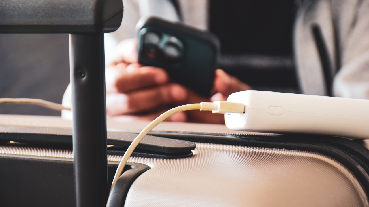 จีนเอาจริง ยึดพาวเวอร์แบงค์ไม่ได้มาตรฐาน CCC กองพะเนิน