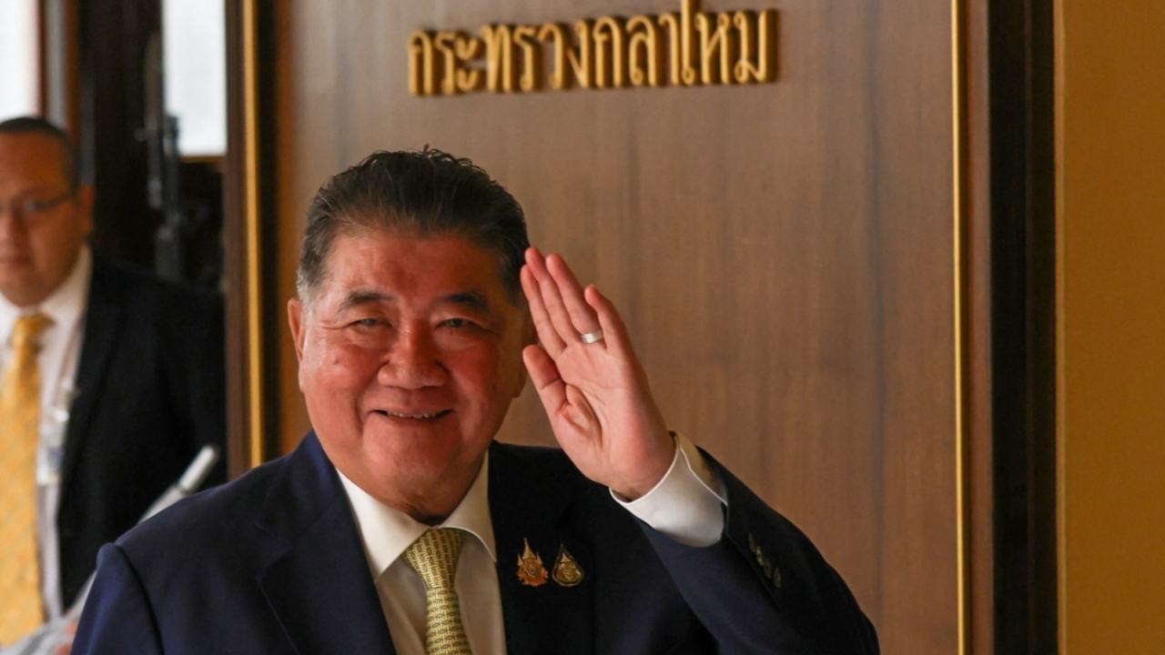 “ภูมิธรรม” เชื่อเปิด-ปิดด่านไทย-กัมพูชาได้ตามปกติ หลังคุยเจบีซี ย้ำสถานการณ์เบาลงแล้ว