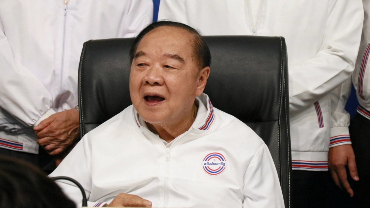 “บิ๊กป้อม” ยัน “สันติ” พร้อม 6 สส.เพชรบูรณ์ ไม่ทิ้ง พปชร. แค่กินข้าวกับแกนนำภูมิใจไทย