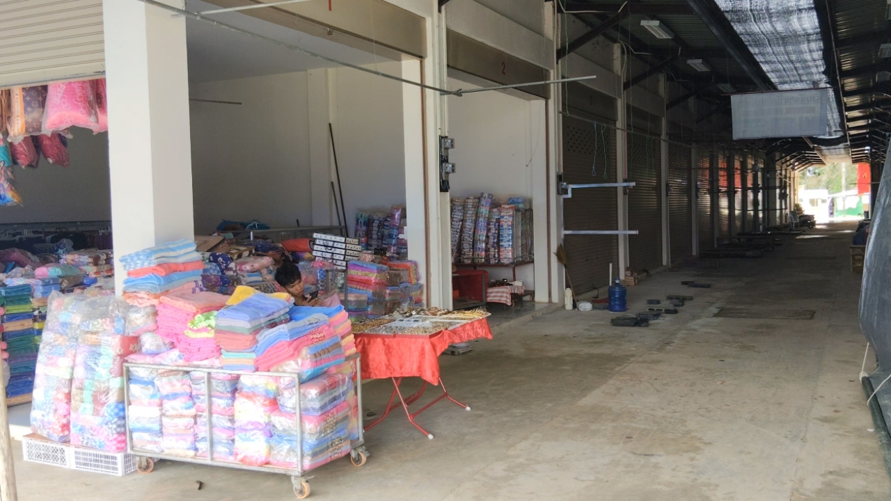 ชาวบ้านชายแดน จ.สุรินทร์ ลุ้นรอฟังผลประชุม JBC คาดหวังออกไปในทิศทางที่ดี