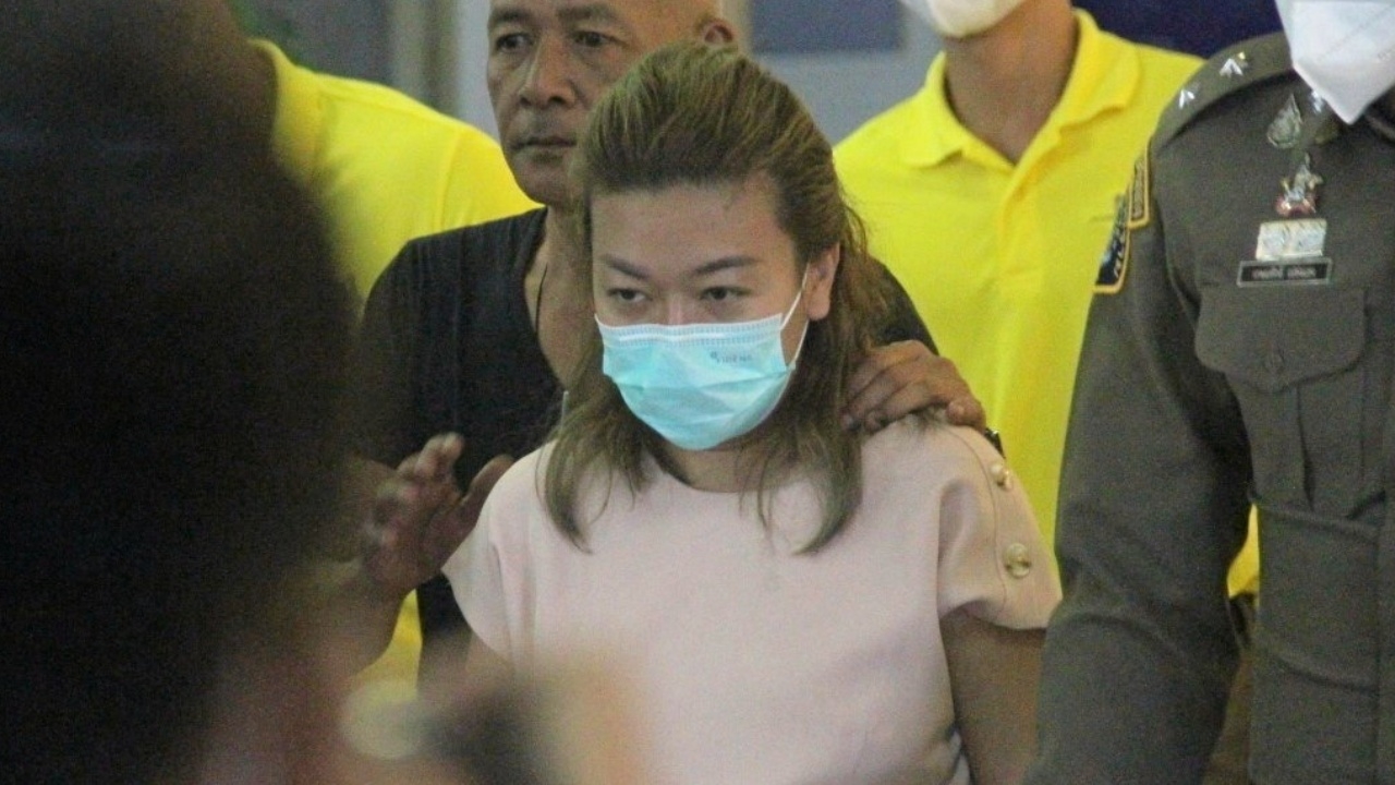 "แอม ไซยาไนด์" ให้การในชั้นศาล ปฏิเสธทุกข้อหา ศาลนัดสืบพยานกลางปีหน้า