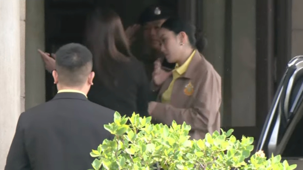 "นายกรัฐมนตรี" ยกเลิกประชุมทีมคณะที่ปรึกษา เข้าทำงานทำเนียบฯ ตามปกติ