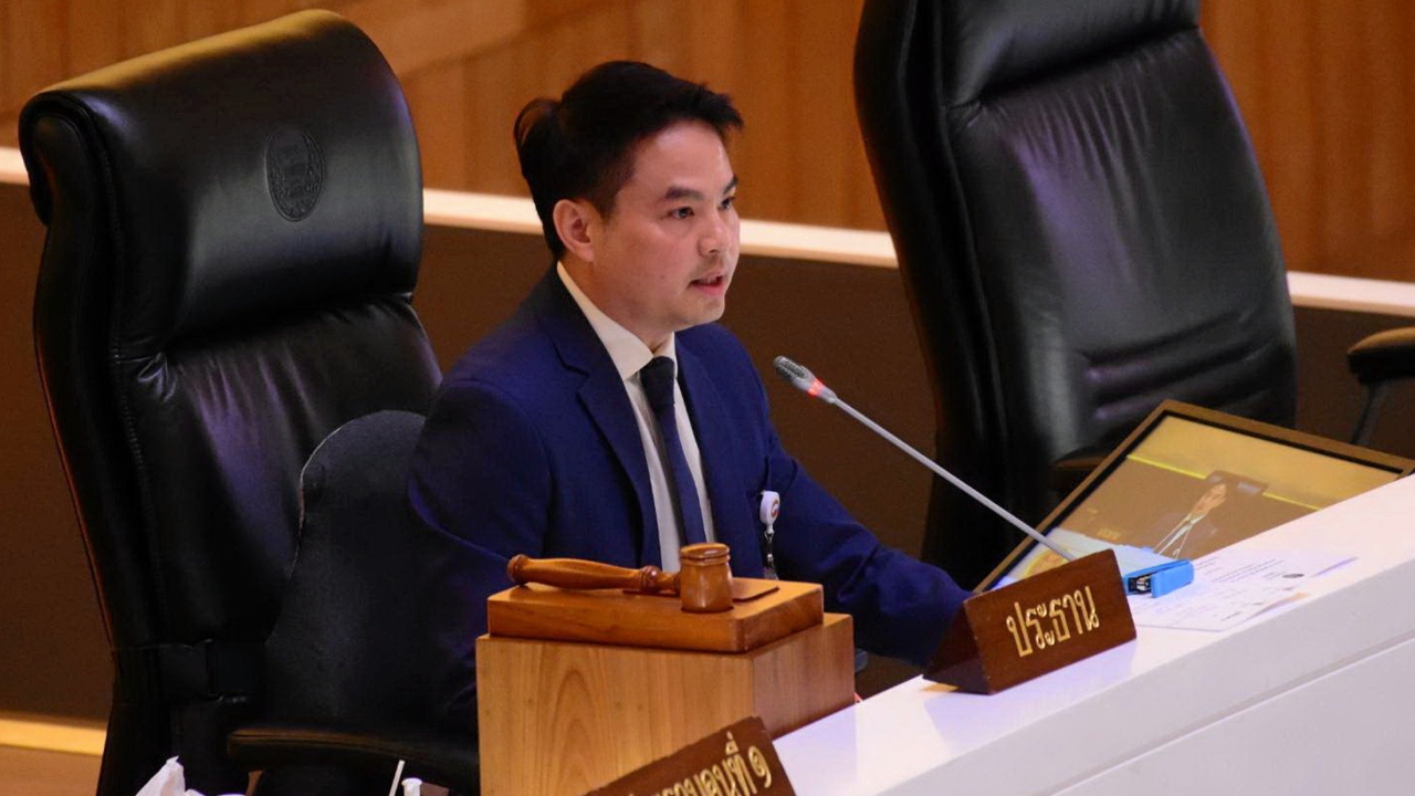 "ภราดร" ประกาศลาออกจาก "รองประธานสภา" คืนอำนาจให้สภาฯ เลือกใหม่