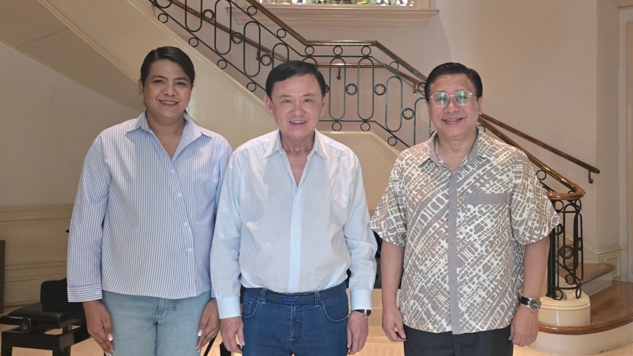 “ทักษิณ” สบายดี ฝากขอบคุณที่เป็นห่วง “จักรภพ” โพสต์รูปคู่สยบข่าวลือ