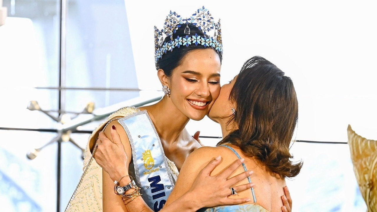 "แม่แอ๊ว" รับมงแม่คนใหม่ของวงการ LGBTQ+ เปย์หมดใจเพื่อ "โอปอล" ร่วมสร้างความสุขให้คนไทย