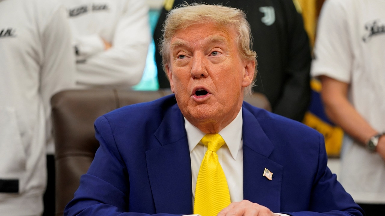 ทรัมป์ขอ 2 สัปดาห์ ตัดสินใจเรื่องพาสหรัฐฯ ร่วมโจมตีอิหร่าน