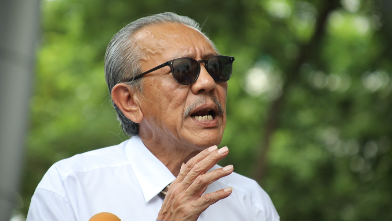 "ชูวิทย์" ประกาศคัมแบ็กการเมือง ฟันธงนายกฯ ไม่ยุบสภา-ลาออก